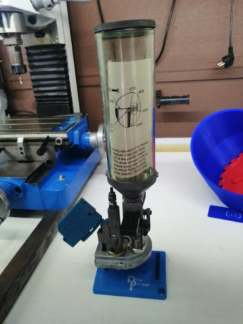 Kits conversion dillon xl650

Kit 222 Rem y mágnum..... VENDIDO
Kit 10mm/40s&w....... VENDIDO. 
Kit 00