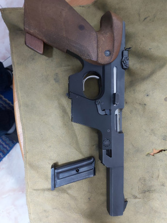 Por falta de cupo vendo mi walther GSP cal 22,muy bien cuidada y muy precisa,mantenimiento escrupuloso,la 30