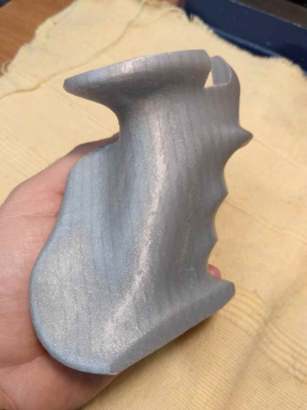 Buenas.. 
A ver si os gusta.  He realizado un par de cachas para la onix sport o spa pp700 que tengo en 21