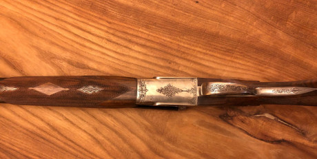 Vendo express laurona como nuevo,muy pocos tiros ,no cambios solo venta. 3000€. Un capricho de arma ,calibre 20