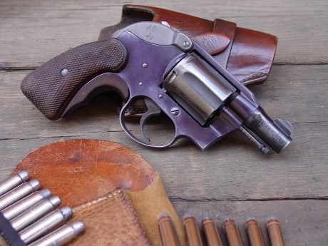 Estas son la pistolas subcompactas o back up que yo recomendaría si me fuera a compar una.

Primero la 20