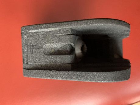 Vendo cacha original nueva de  madera para Walther ssp 150€. Tlf 652500517. Talla L 01