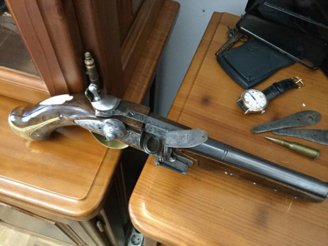  938D8CB0-BD1D-49B3-B2C7-2F3FAFAE6724.jpeg Vendo pistola  de Dragones, calibre 54, marca G. Madera de 02