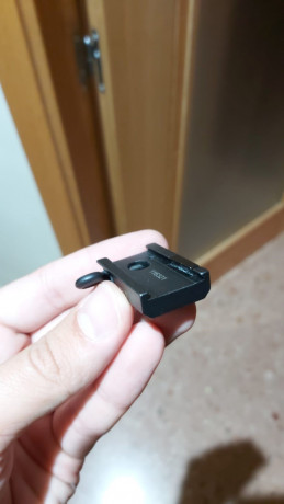 Buenas tardes a todos. 

No se si alguien habrá conseguido romper unas bases leupold qr tan fácilmente 02