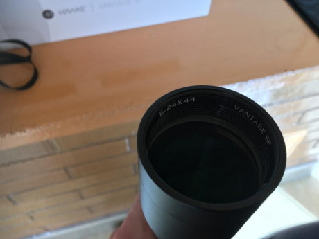 VENDO VISOR HAWKE 6-24X44 VANTAGE SF- cruceta HALF MIL DOT EN PERFECTO ESTADO

PRECIO 200.-€

montura 12