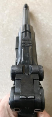 Vendo pistola Luger P08 fabricada por Mauser byf42, guiada en F. Todas las piezas del arma tienen la misma 11