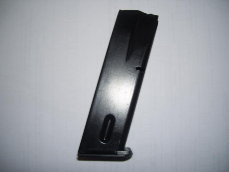 Hola
pongo aqui una relacion de cargadores de arma corta que tengo para vender y sus precios,
ire poniendo 41