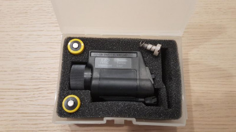 Hola, vendo linterna Streamlight modelo M-2 (UTL), para la pistola Heckler & Koch USP o USP Compact, 01