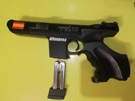 Hola a todos.
Vendo mi Hammerli SP20 del calibre 32 por 700€, portes por cuenta del comprador.
Soy su 01