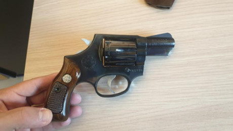 Buenas, vendo con bastante pena este revolver marca Llama 2 pulgadas, calibre 38 SPL. Se encuentra en 01