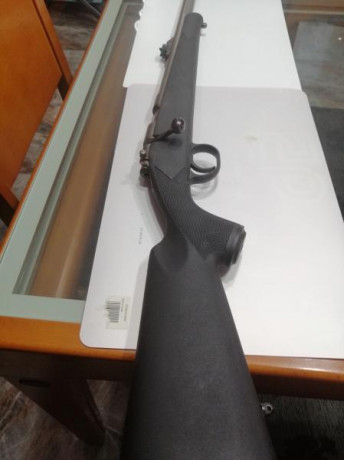 vendo rifle moderno avancarga ardesa calibre 50 por no usar. tiene poco uso 
y si alguien lo puede aprovechar 01
