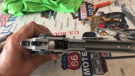 Del 40 con dos cargadores 900€ 01