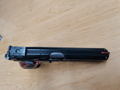 CZ 9mm va muy bien. Ajustada y perfecta para iniciarse en IPSC. El arma se encuentra en BCN. Los gastos 02