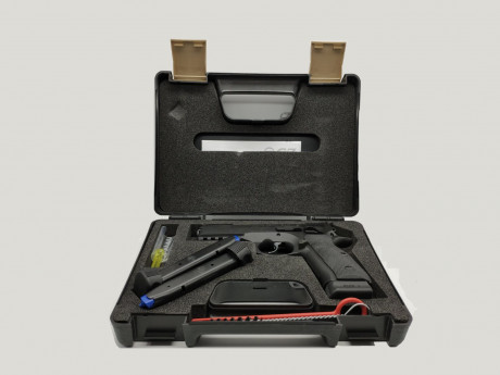    VENDIDA PISTOLA 9mm. PB. CZ 75SP-01 SHADOW.   


Como nueva. La compré para un Curso de Entrenador 00