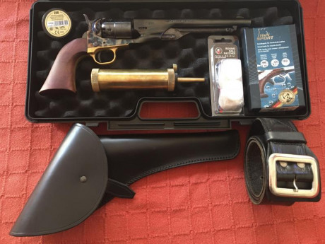 Buenos días, vendo revólver Pietta , calibre 44, cañón de 8 pulgadas, tambor grabado con la batalla de 20
