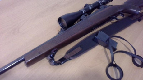 Se vende Tikka M65 270 win con monturas apel y kahles 2,5-10x65 en perfecto estado, 1000 €   tlfno. 678976621 01