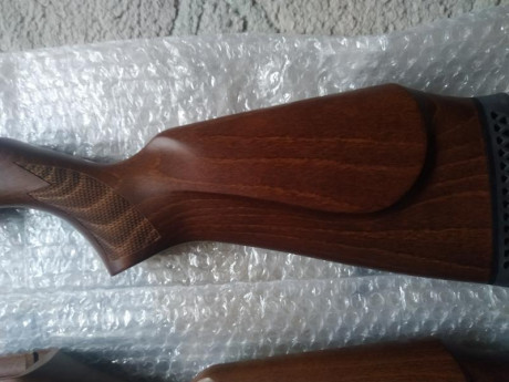 Hola , vendo dos culatas de diana 350 Magnum procedentes de un lote que compre , están nuevas sin estrenar 01