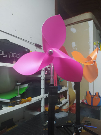 No incluye el trípode. Fabricada en inox u delrin 70€ 02