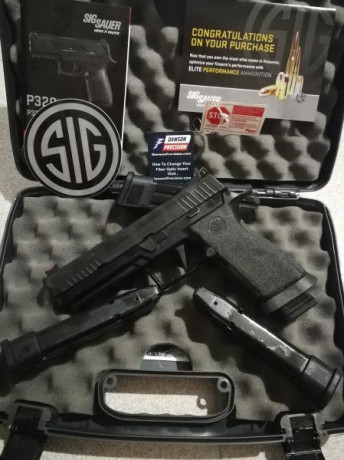  1.jpg  2.jpg  3.jpg Arma en perfectas condiciones con 2 cargadores extra, Talon Grip y funda Ghost hybrid 02