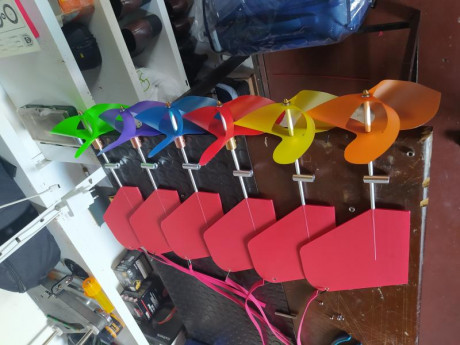 No incluye el trípode. Fabricada en inox u delrin 70€ 40