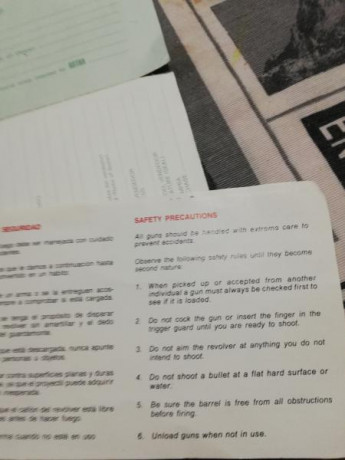 Buenas. Foreros pongo en venta este  revolver por falta de cupo para otra armas puede ver como esta de 30