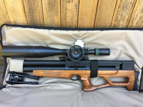 Vendo carabina pcp vulcan 2 en madera de nogal calibre 6.35 con muy poco uso ha tirado 1/2 caja de balines 00