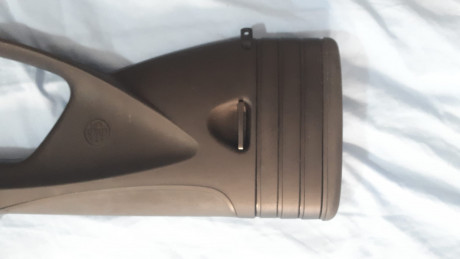 Buenas tardes, tengo un amigo que vende este arma, en perfecto estado de conservación y algún extra, el 00