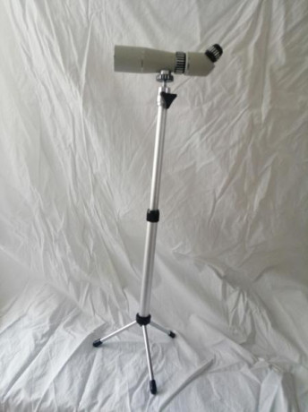 Vendo telescopio DJG20, en perfecto estado de funcionamiento.
130€ + portes.
Se puede ver y probar en 02