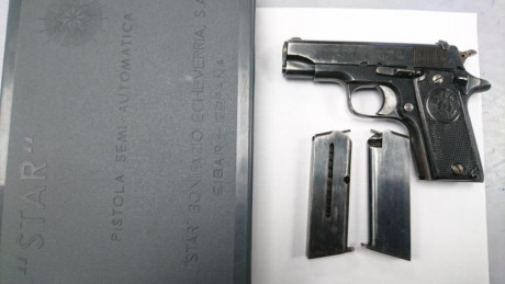 Hola.  Vendo Pistola marca STAR, mod. D, cal. 9 CORTO, con dos cargadores,  estuche de transporte, en 02