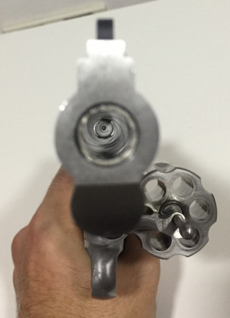 ----------------------------VENDIDO----------------------Vendo Colt King Cobra de 6", calibre 357 01