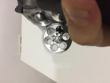 ----------------------------VENDIDO----------------------Vendo Colt King Cobra de 6", calibre 357 00