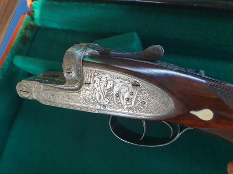 Vendo precioso rifle Express paralelo del prestigioso armero Victor Sarasqueta modelo safari, calibre 02