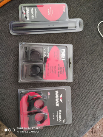 Se venden dos juegos de anillas Warne desmontables , para carril weaver, de 30 mm, unas son medias y otras 01