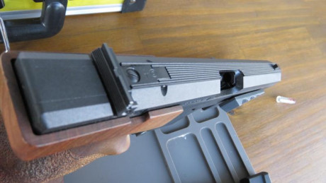 Muy a mi pesar vendo mi HAMMERLI 280 calibre 32 que va de maravilla y estéticamente y mecanicamente va 10