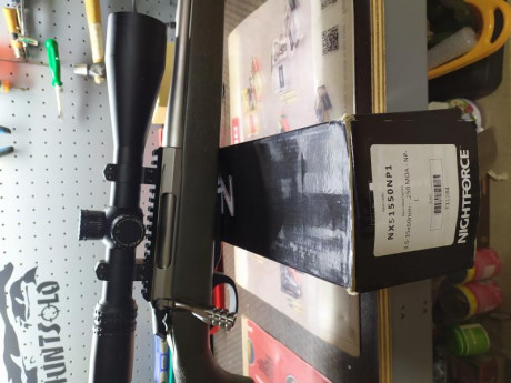 Nightforce NXS 3.5-15x50. Tubo de 30 mm, retícula NP1iluminada. 
Se entrega con un juego de anillas Warne 00