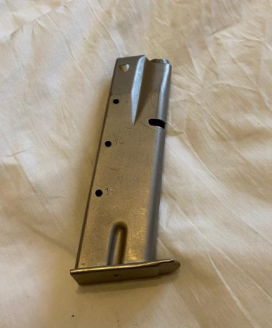 Hola a todos, 

Compro cargador Nuevo o muy poco usado para las pistolas Star modelo 28-30-31 , del 9mm 30