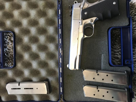 Cargadores para COLT 1911 serie 80 ( no originales ). 
Dos cargadores válidos de 45acp. 50 euros los dos 01