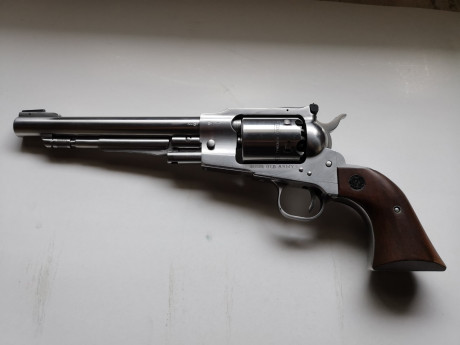 Vendo revolver Ruger old army en perfecto estado cal. 44 lleva alza fija para cambiar por la micrometrica, 00