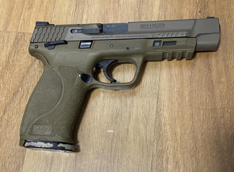 Excelente pistola policial/militar con muchas posibilidades para practicar el tiro dinámico con ella.
Tiene 00