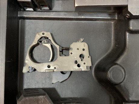 Vendo WALTHER GSP cal 22Lr + Cañon 32 sw 
2 cargadores del 22.
2 cargadores del 32.
Grupo de disparo montado 01