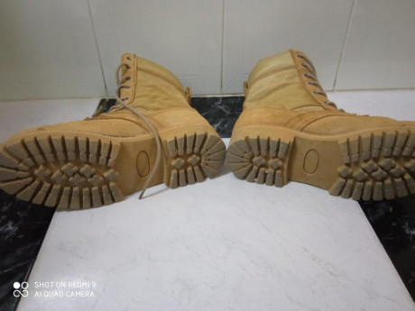 Vendo botas militares del número 42, están nuevas a estrenar, las vendo por que me las compraron del 42 10