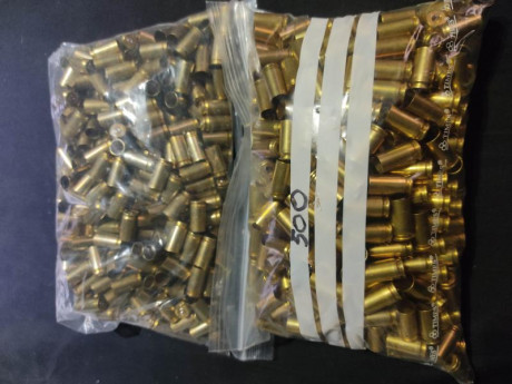 Debido al lamentable fallecimiento de un buen amigo, y forero de esta nuestra casa, pongo a la venta diversos 60