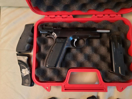 Se aceptan ofertas al urgir la venta por necesitar el cupo para una nueva adquisición 

Vendo pistola 01