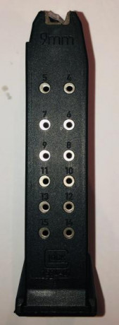 Se venden cargadores GLOCK 19 (15 cartuchos), en perfecto estado (con ligero uso, pero en buen estado).
Son 11