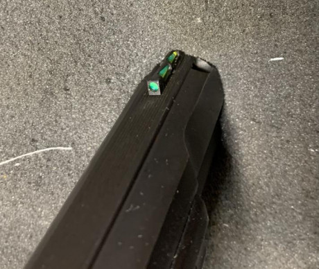 Se vende Cz75B, calibre 9 mm , 2 cargadores , muelles cambiados de Corredera, real , percutora y rebaje 01