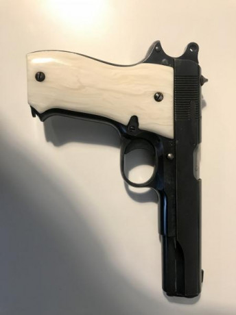 Buenas pongo a la venta un pedazo de la artesanía de armeros Españoles. Primer modelo de llama especial 00