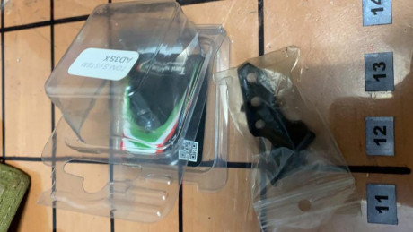 Vendo 3 cargadores sps compatibles con sti/svi de 140mm por 35€/ud 
También vendo gas pedal de toni sistems 00