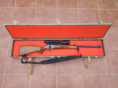 Se vende Blaser R93 en cal 300 Wm con Magnaport. Revisado y en perfecto estado. Se entrega con monturas 02