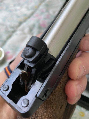 Pistola Gamo Compact, en muy buen estado y sin apenas uso. Recién revisada y cambiadas las juntas. Pido 00