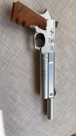 Buenos días compañeros hace menos de un año compre la carabina y la pistola con mucha ilusión y ganas 01